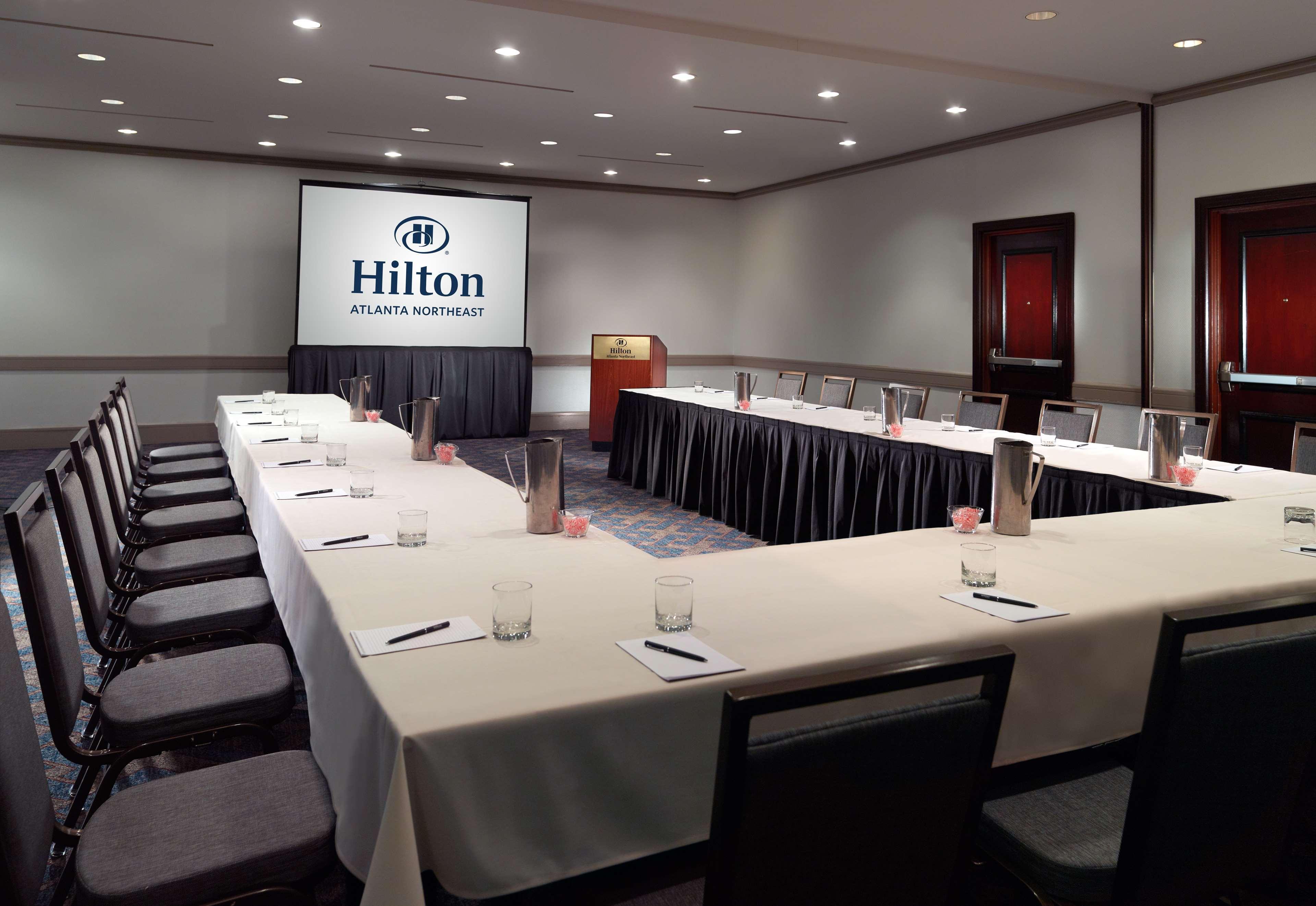 Hilton Atlanta Northeast Hotel Norcross Bagian luar foto