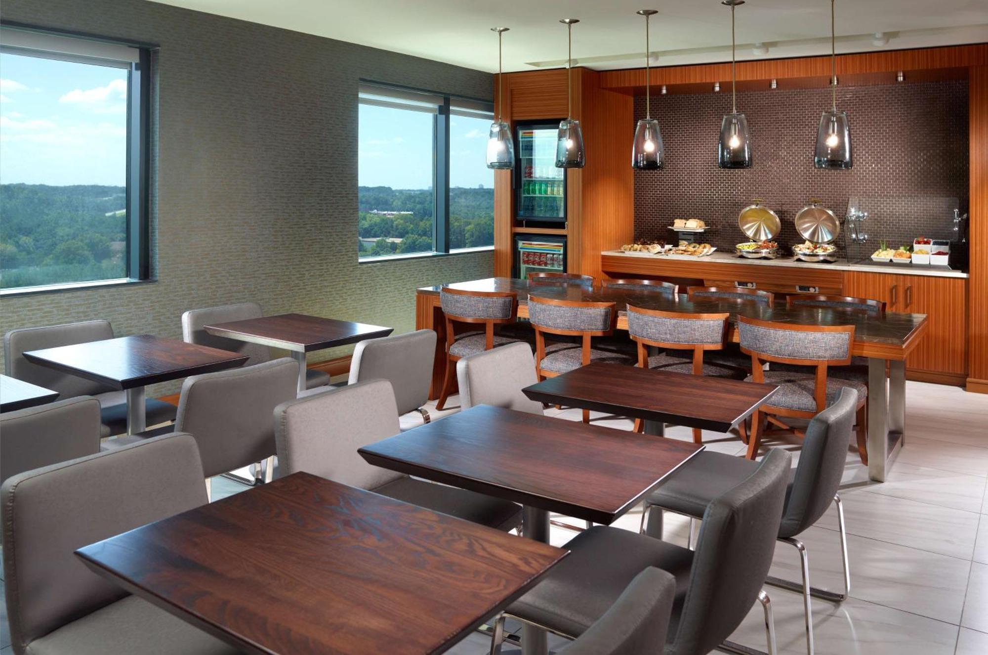 Hilton Atlanta Northeast Hotel Norcross Bagian luar foto