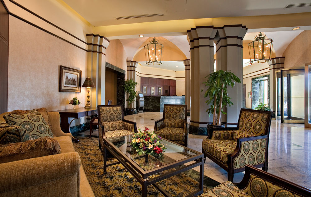 Hilton Atlanta Northeast Hotel Norcross Bagian luar foto